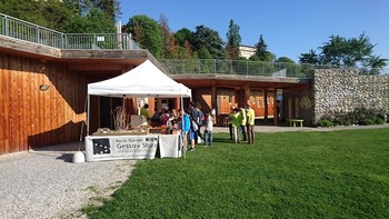 Uno stand della mostra “In volo. Sulle ali del vento”